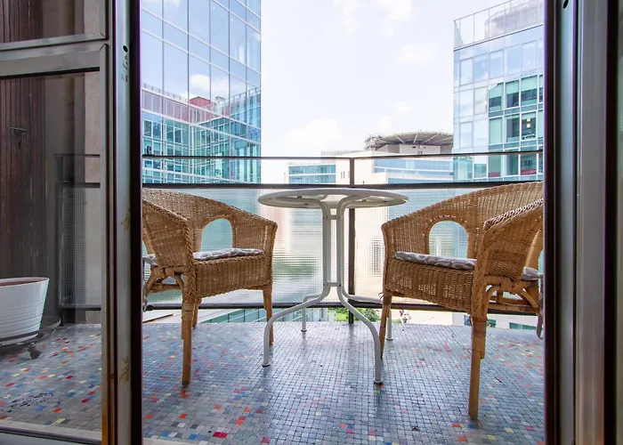 Palazzo Lombardia - Station - Bighome Apartment *