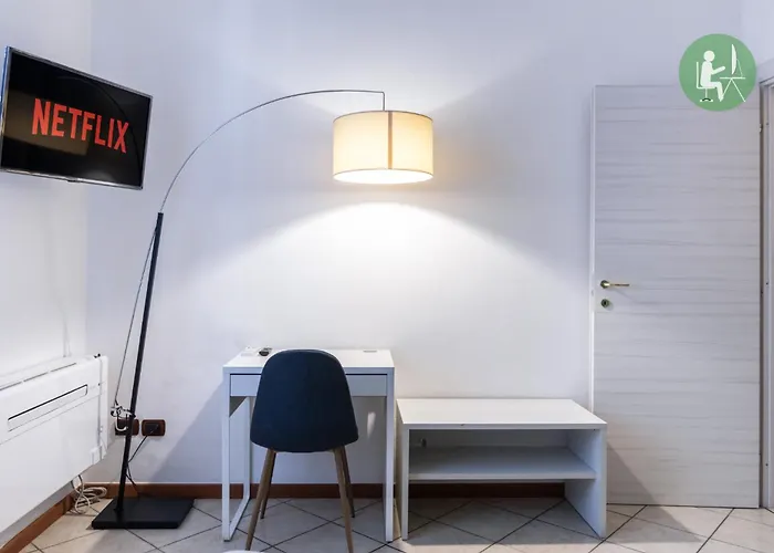 Apartmán Citylife Apartment- Metro Access - 2 Bedrooms *