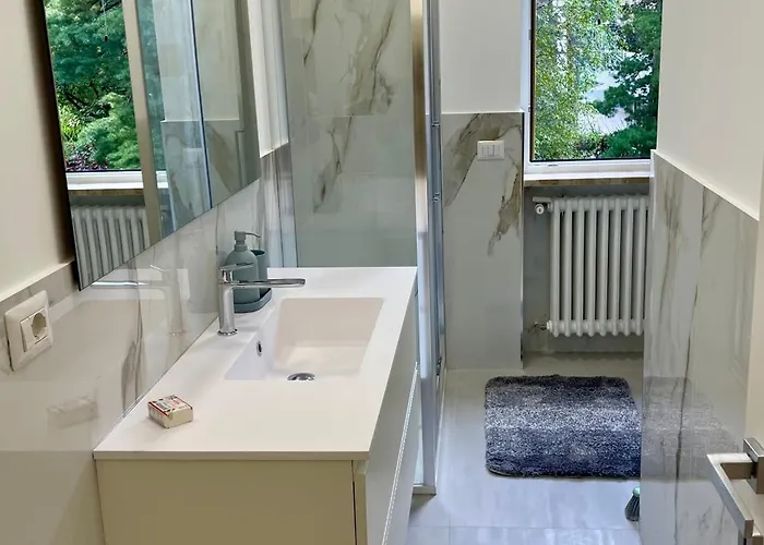 شقة Luxury 1 Bedroom Apartment, Close To San Siro, Fiera And 10 Min Metro To Duomo ميلان