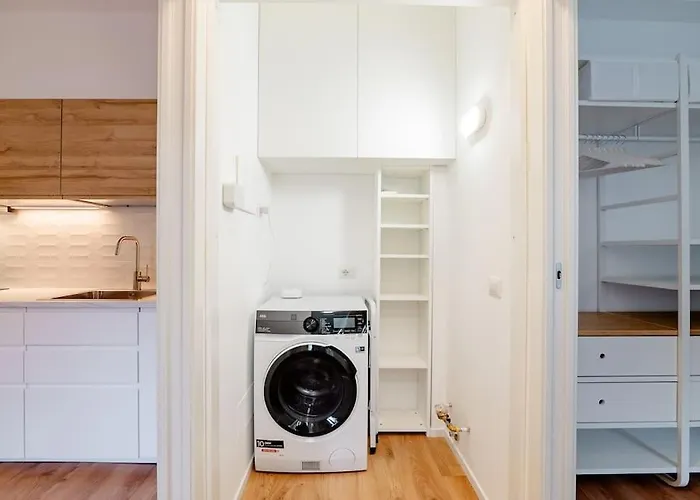 Luxury 1 Bedroom Apartment, Close To San Siro, Fiera And 10 Min Metro To Duomo