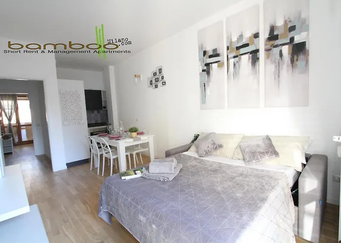 Bamboo Macmahon * Milán