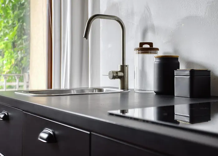 Joivy Superb In The Centre Of *