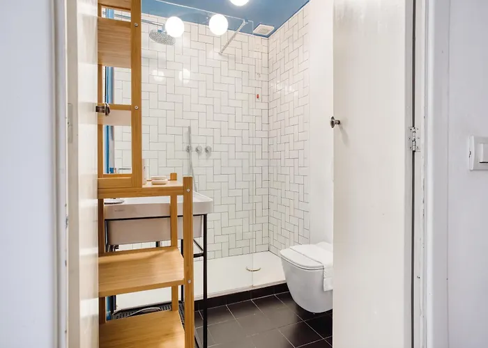 Joivy Superb In The Centre Of