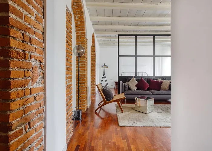 Apartment Joivy Superb In The Centre Of Mailand