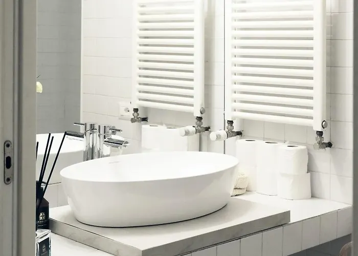 Comecasa Grazioso Loft In Crocetta Near Mangiagalli Милан