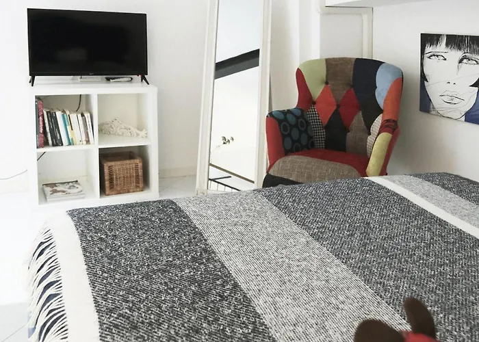 Comecasa Grazioso Loft In Crocetta Near Mangiagalli Апартаменты *