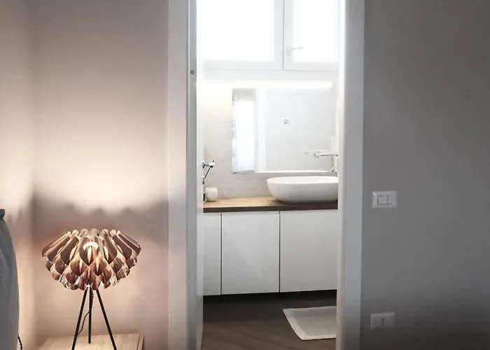 Comecasa Attic 3 Min Walk From Duomo Lejlighed