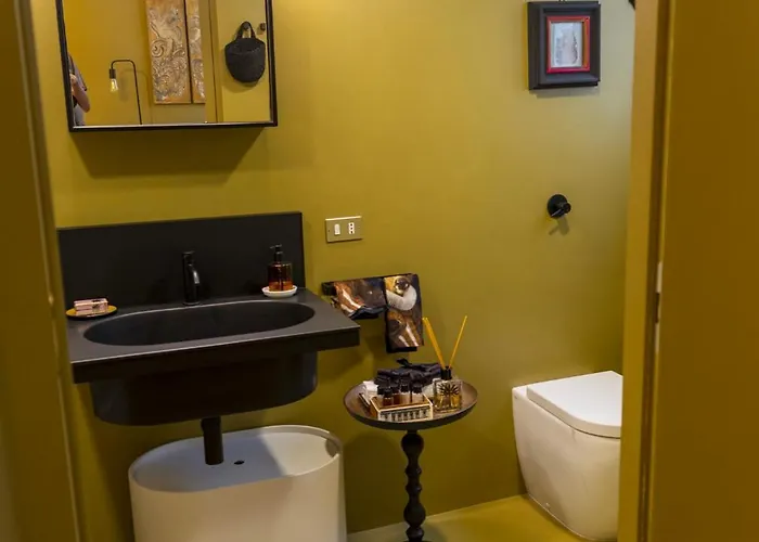 Luxury Bohemian With Private Garden In Apartman