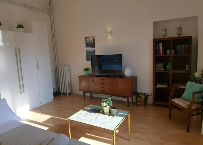 Stilysh Near Metro And Fiera Mico Apartmán