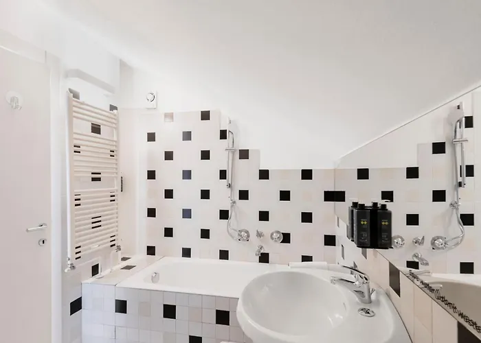 Relstay - Arco Della Pace - Sunny Loft Milán