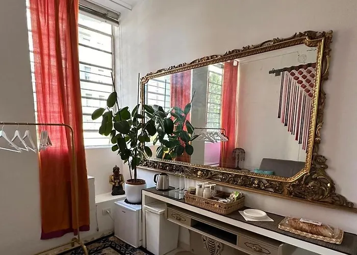 My Place - Navigli 4* ミラノ