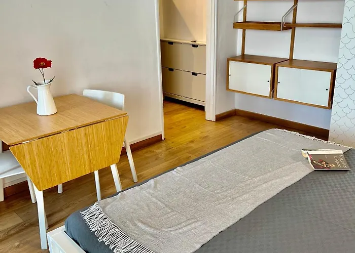 Cozy 3 Km Away From Duomo Milán