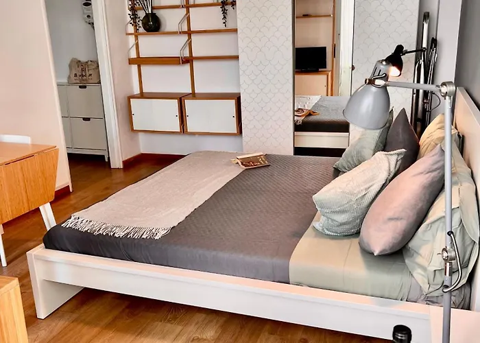 Cozy 3 Km Away From Duomo * Milán