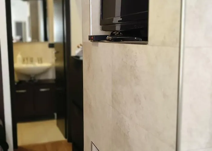 Arco Pace Milán