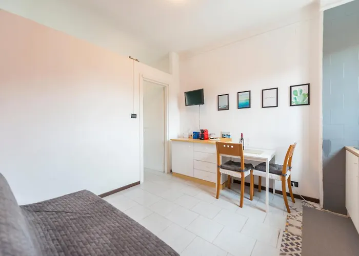 Fegi - Citta Studi, Besta, Politecnico, Istituto Dei Tumori 아파트