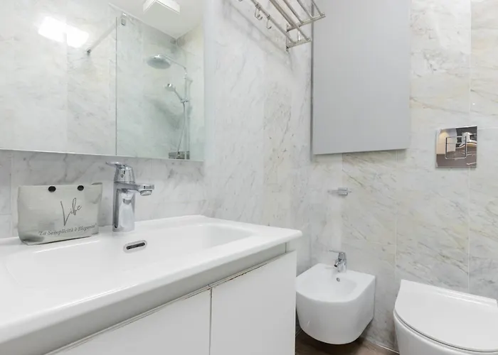 Station Duomo - La Dimora Moderna Apartmán Milán