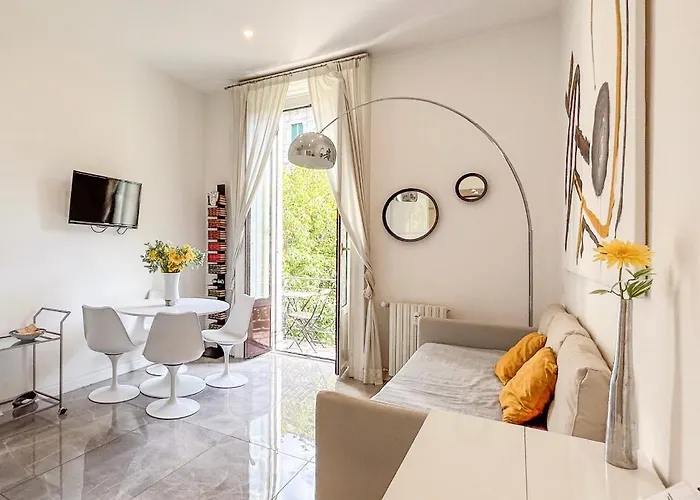 Casa Alberto Da Giussano, Elegante Bilocale In Centro Con Balcone Sul Parco * Milaan
