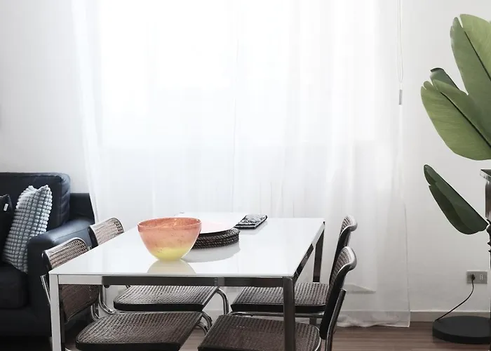 Comecasa Grazioso Loft In Crocetta Near Mangiagalli Апартаменты *