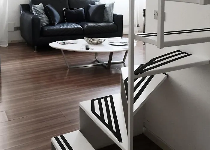 Comecasa Grazioso Loft In Crocetta Near Mangiagalli Апартаменты *