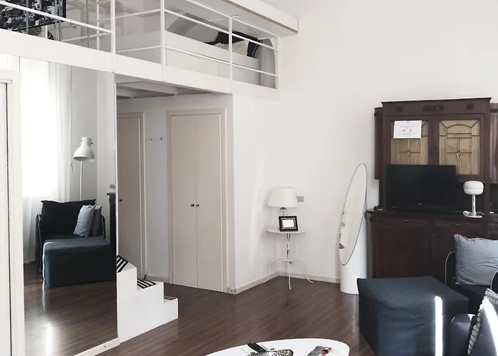 Comecasa Grazioso Loft In Crocetta Near Mangiagalli