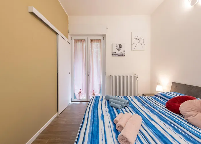 Lucky Flat, Un Momento Di Relax. * מילאנו