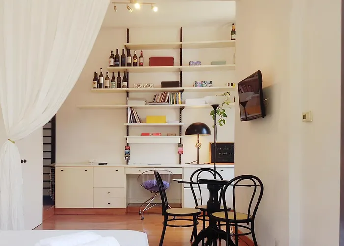 Bright Sarpi - Moscova Appartement