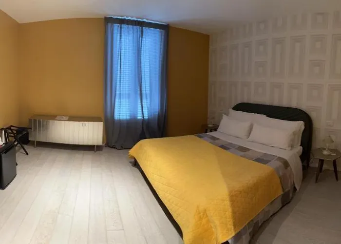 Rosso Segnale Milaan