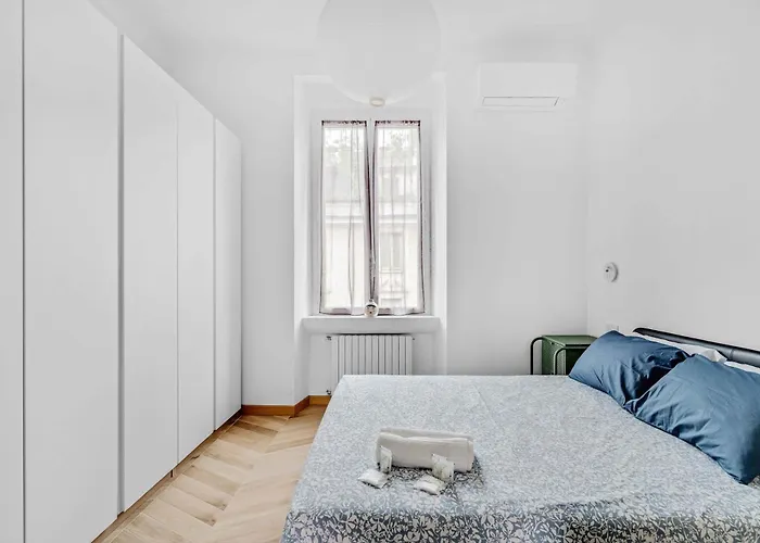 Ven54 -loreto - Duomo- Modern - - Bright Milánó