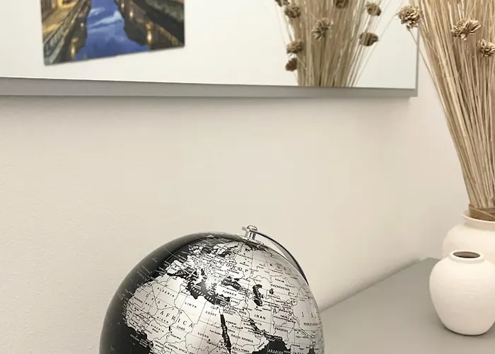 Ampio Bilocale Zona Navigli Lägenhet *