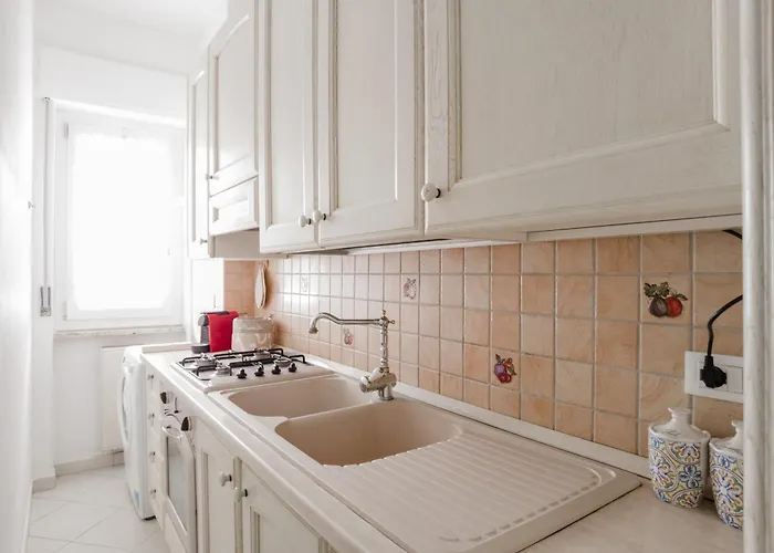 Nicole's Appartament-a 15 Min Dal Duomo * Milaan