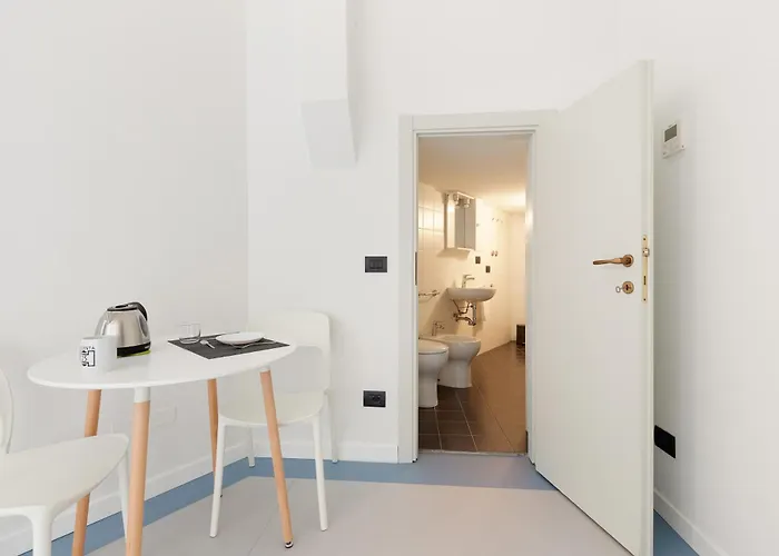 Guesthost - Magenta Long Let Apts * Milano