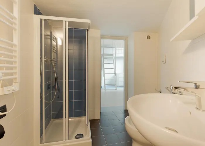 Guesthost - Magenta Long Let Apts Milão