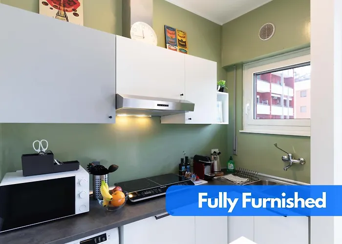 The House - Private Parking And Balcony Appartamento Milano