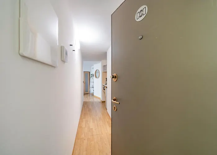 Guesthost - Magenta Long Let Apts * Milano