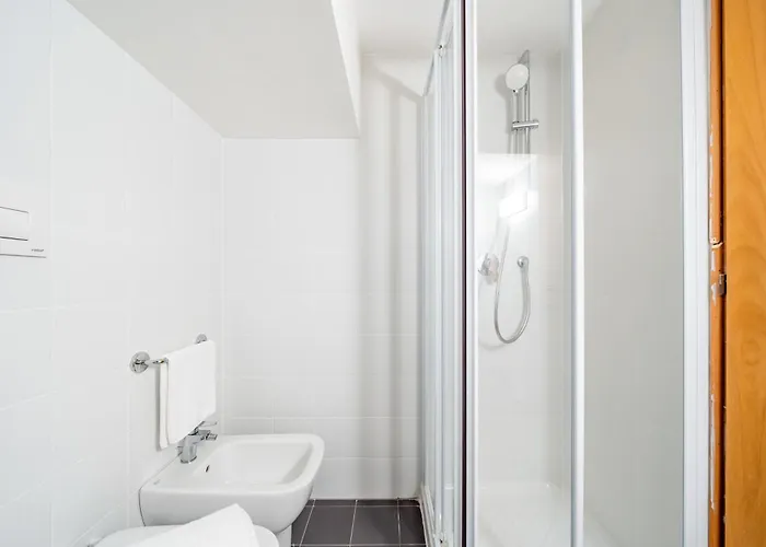 Guesthost - Magenta Long Let Apts Milano