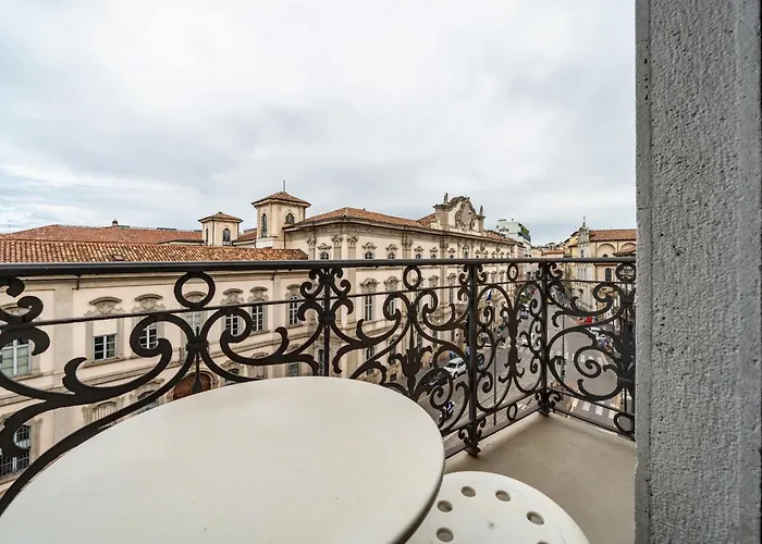 Guesthost - Magenta Long Let Apts