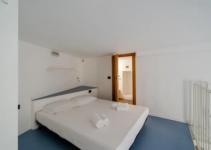 Guesthost - Magenta Long Let Apts *