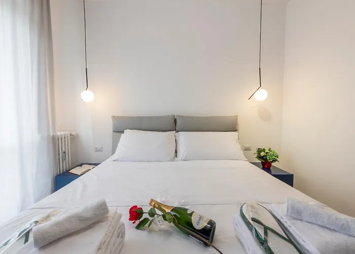 Giambellino, 128 - Al Giambellino, Ampio E Comodo Apartament *