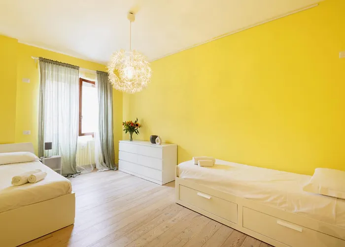 Appartamento Easylife - Elegante Penthouse Sui Navigli *