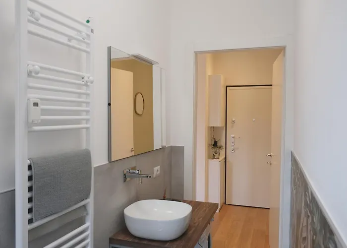 P&d Navigli Via Paoli *