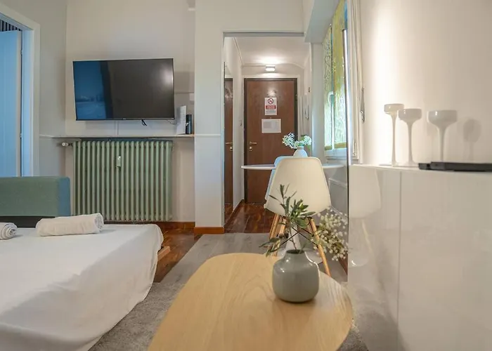 Singola Con Ac, Tv, Wi-fi E Cucina Отель Милан