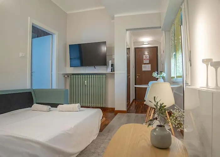 Singola Con Ac, Tv, Wi-fi E Cucina * ميلان