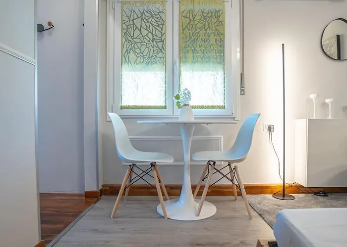 Singola Con Ac, Tv, Wi-fi E Cucina Hotel