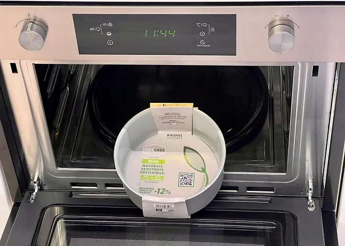 - Charlize - In The Heart Of Lägenhet *