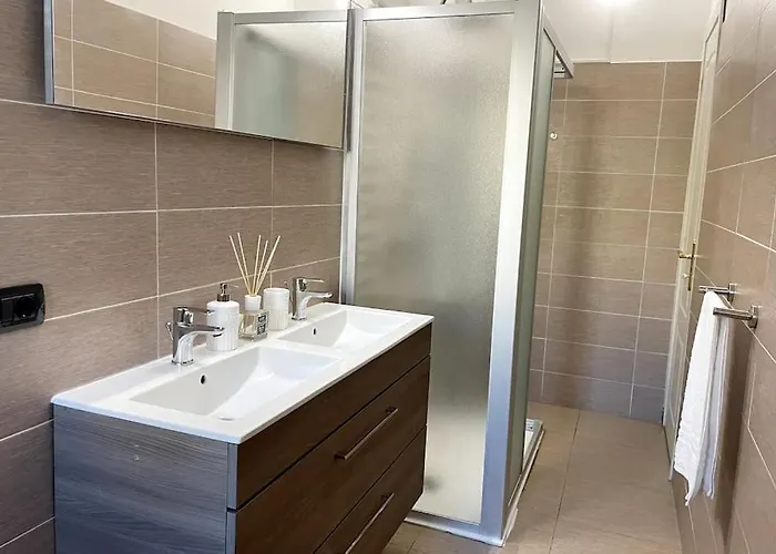 דירה Amazing Flat With Terrace מילאנו