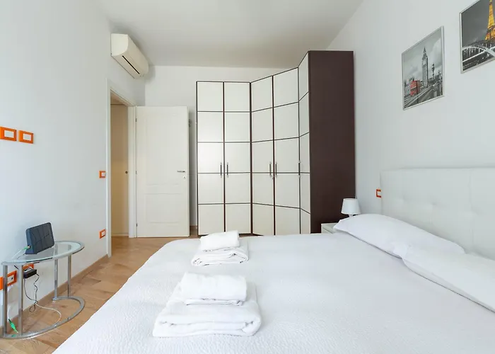 Apartament Easytopstay - Porta Romana Comfy Mediolan