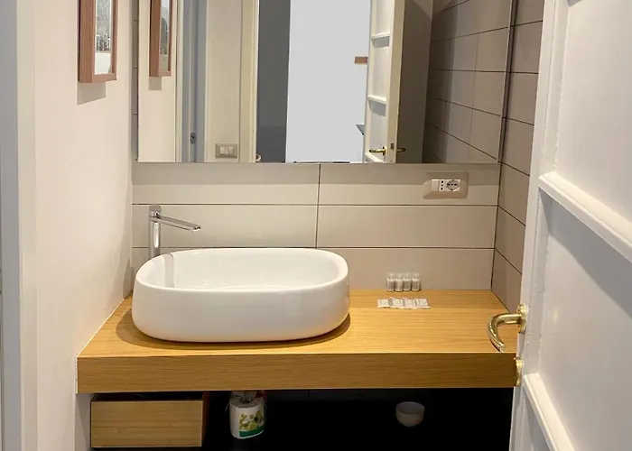 Kibilu - Via Braga - Stazione Milano