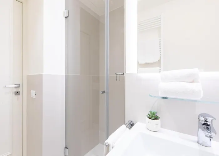 With Balcony - Collection Milánó