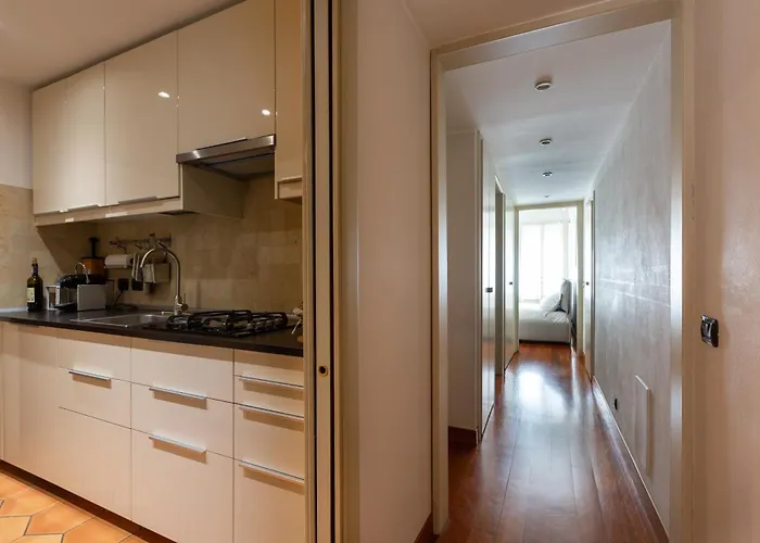 Easytopstay - Cosy Close To Navigli Daire