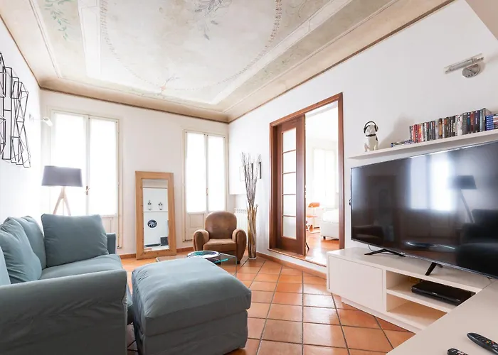 Easytopstay - Cosy Close To Navigli Apartment Mailand